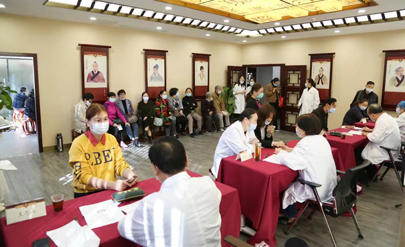 好消息！張小軍副主任中醫(yī)師在李良濟(jì)國醫(yī)館蘇錦店坐診啦！(圖1)