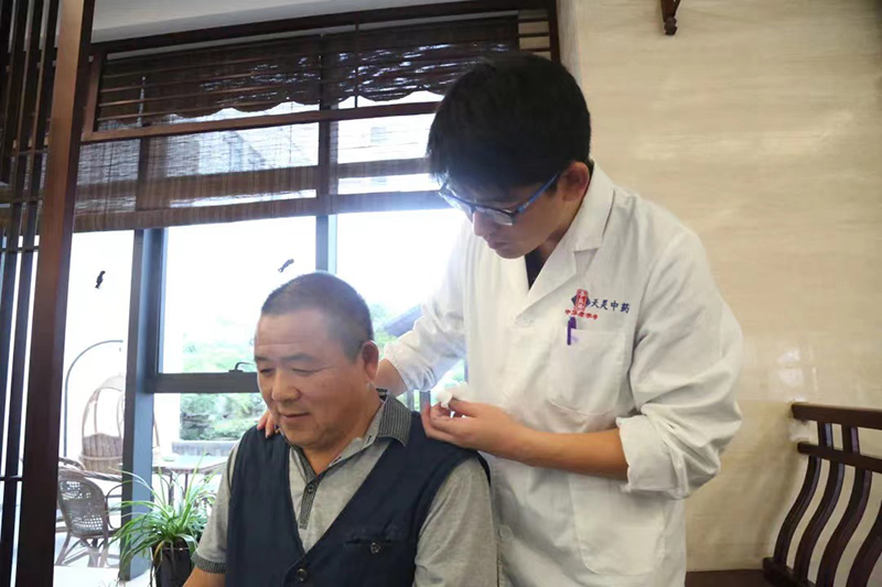 好消息！本周起，中醫(yī)專家張國(guó)慶、白學(xué)武、李蘇將在月光碼頭店坐診！(圖2)